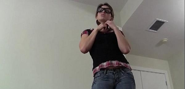  I know I look nerdy but I know how to make a guy cum JOI